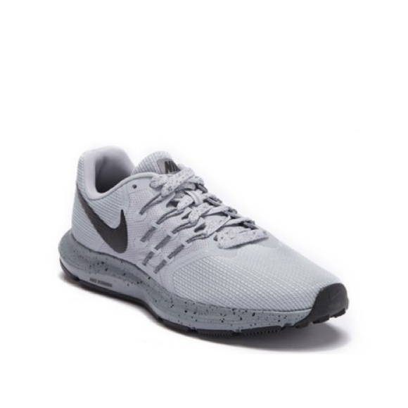 Nike Other - 🆕 ***SOLD*** NIKE RUNNING SNEAKERS (Men's)